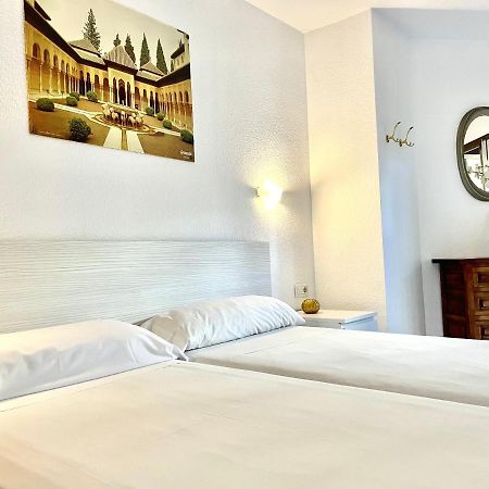 Almuñécar Apartamentos En Alquiler Chinasol מראה חיצוני תמונה